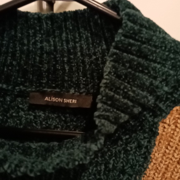 Alison Sheri super luxe chenille sweater, soft, sz.8, dark teal, tan,pink,cream - Picture 4 of 4